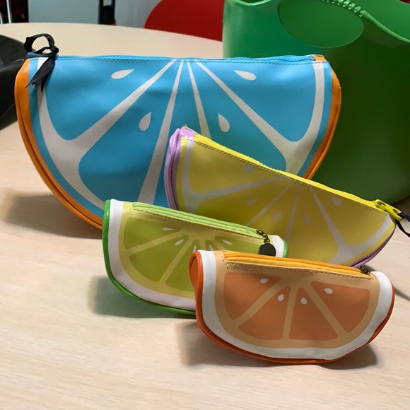 Make up bag (5) - Picture 1 of 11